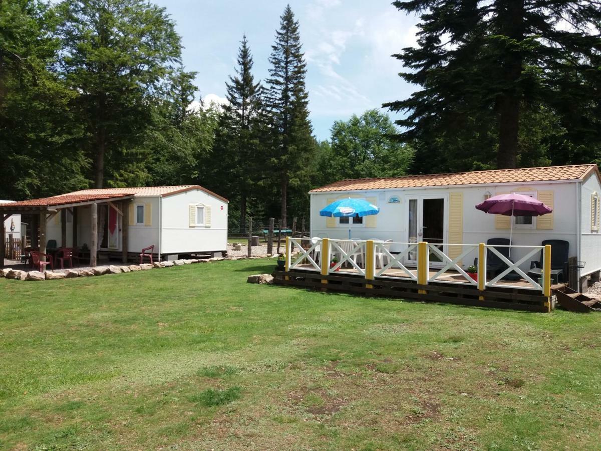 Le Sous Bois De Jade Chemin De Stevenson Gr 70 Hotel Chasserades ภายนอก รูปภาพ